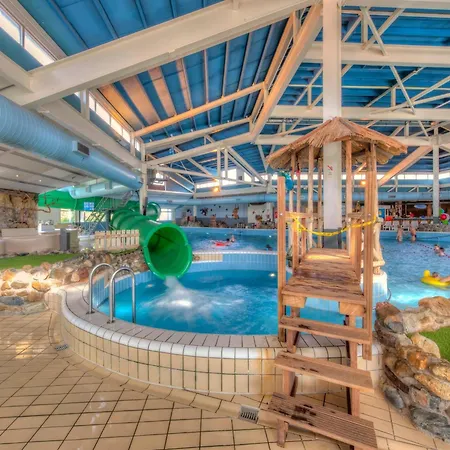 Luxurious Villa With Sauna Weert